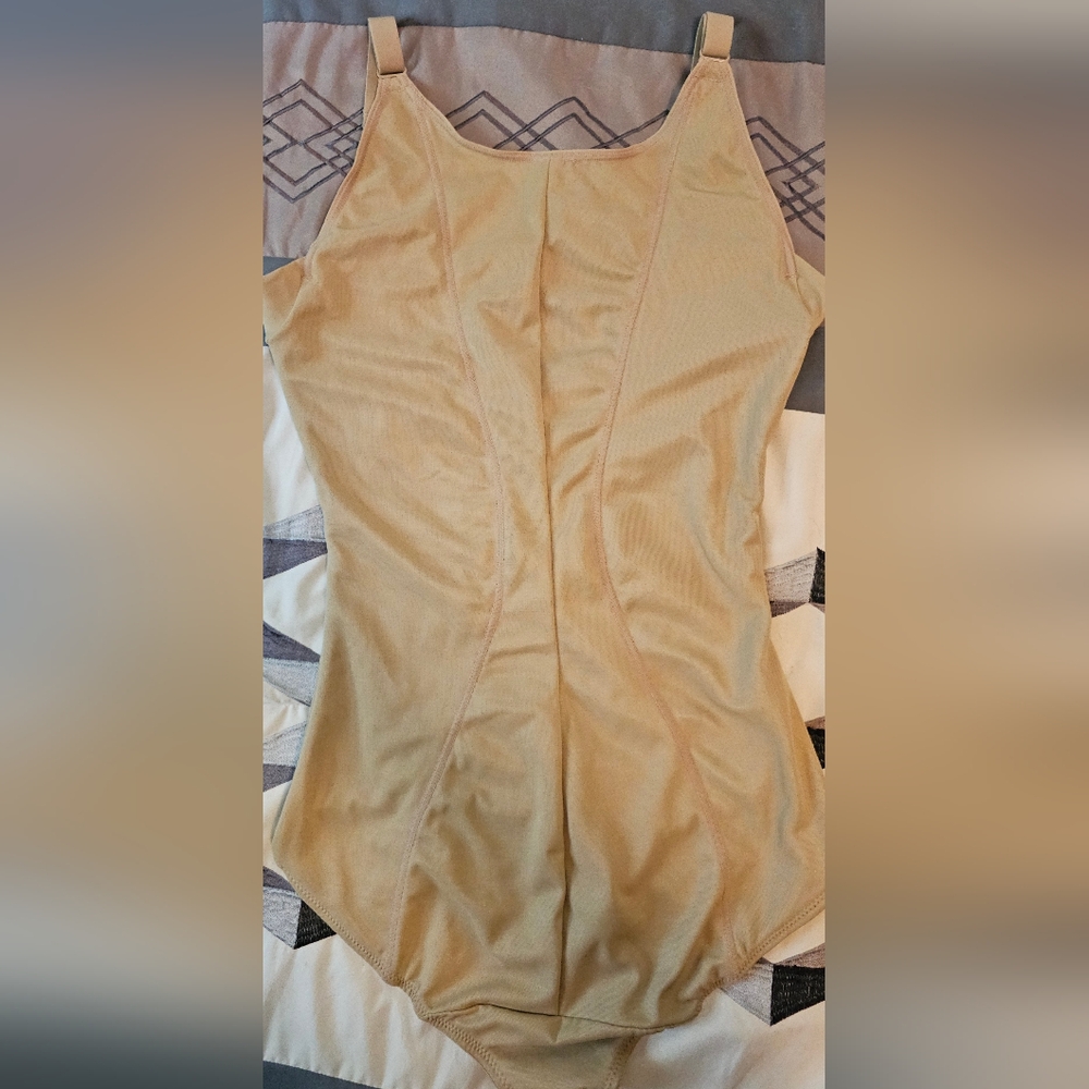 Flexees Tan Shapewear